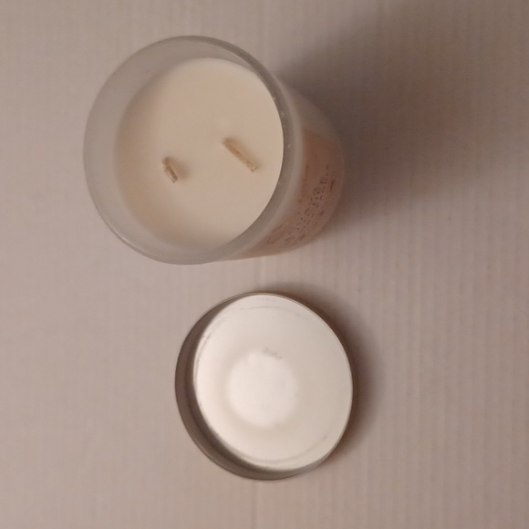 4/$60 New Guava & Lychee Soy Wax Scented Candle - Picture 2 of 4